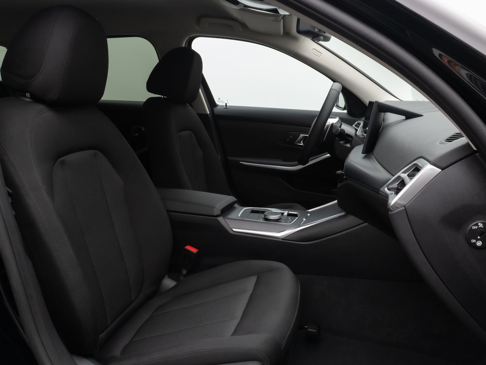 Fahrzeugabbildung BMW 318i Kamera DAB HiFi Widscreen DrivAssist Alarm