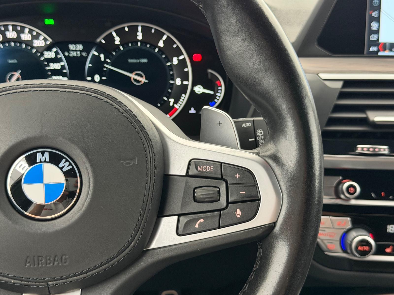 BMW X3 20 i xDr.*M SPORT*SHADOW-LED-R.KAM-HUD-SBL-20