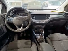 Fahrzeugabbildung Opel Crossland Ultimate 1.2T Panoramadach, Head-Up