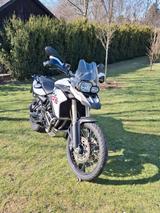 BMW F800GS *weiß* tiefer gelegt * gepflegt *  - Offers