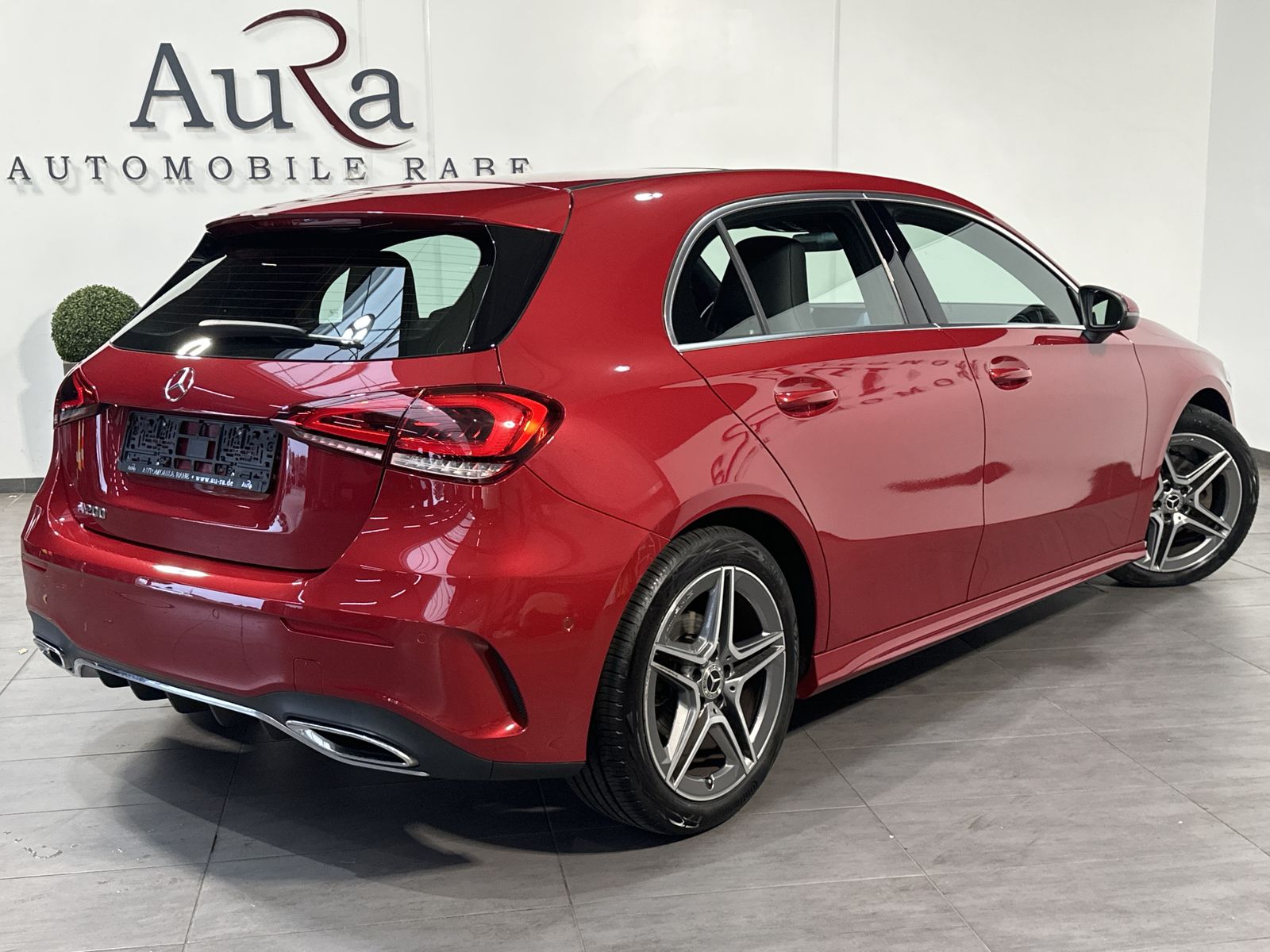 Fahrzeugabbildung Mercedes-Benz A 200 AMG-Line NAV+LED+PANO+KAMERA+18ZOLL+1HAND
