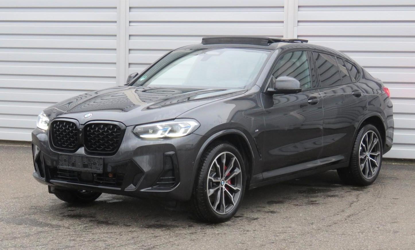 BMW X4 xDriv 20i M SPORT+PAKET+STANDHZG+AHK+ACC+PANO