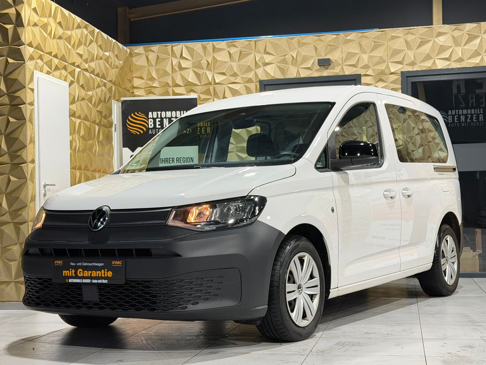 Fahrzeugabbildung Volkswagen Caddy  BLUETOOTH/AUTO-HOLD/ACC/TEMPOMAT/