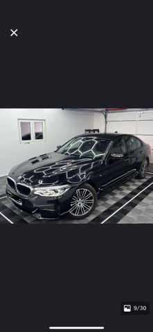 BMW 530d xDrive A - M Paket