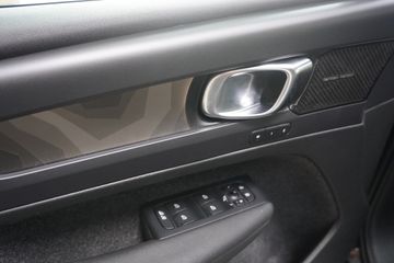Volvo XC40 - 12
