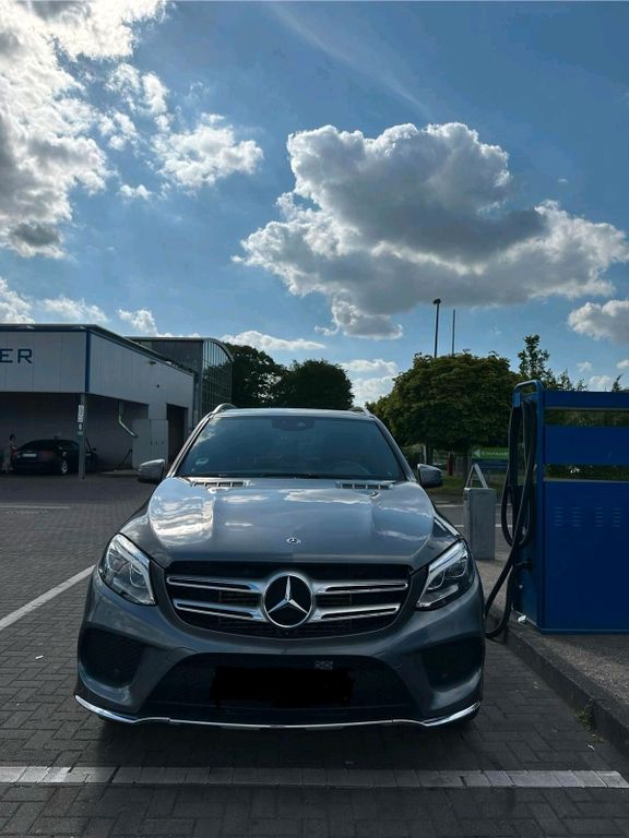 Image of Mercedes-Benz GLE 350