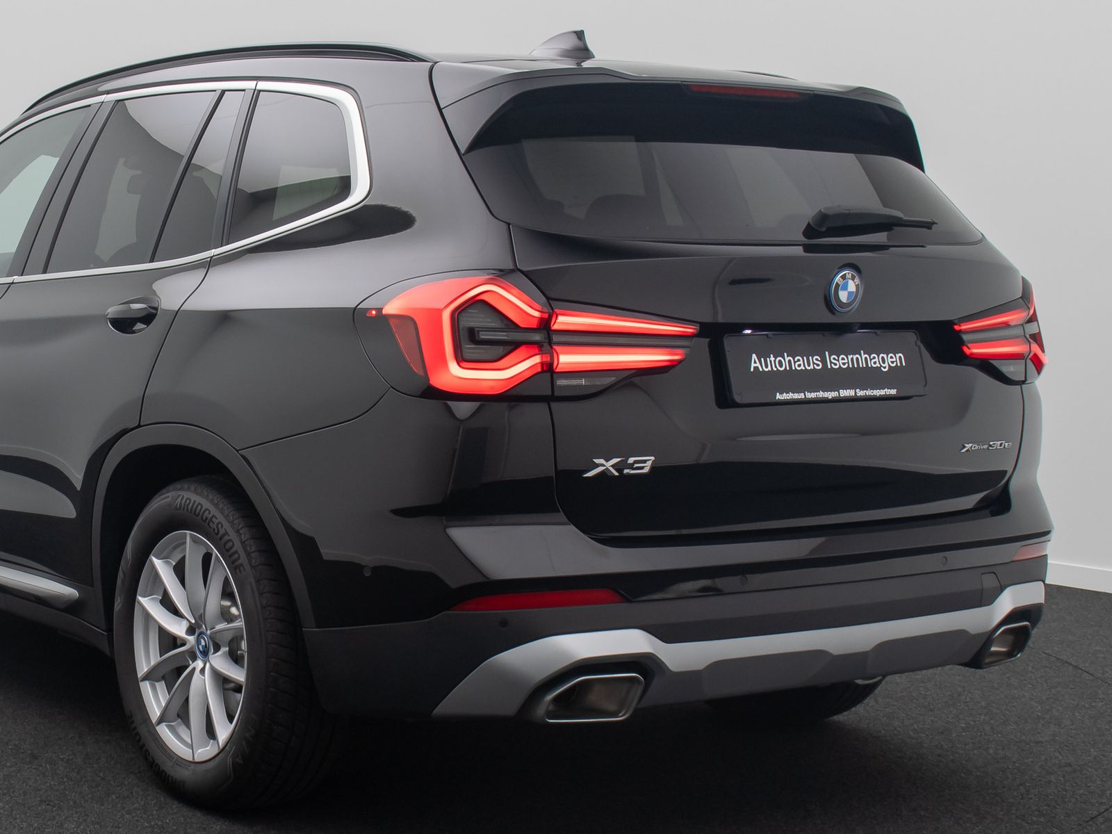 Fahrzeugabbildung BMW X3 xD30e Kamera DAB HiFi AHK Sportsitze 18Zoll