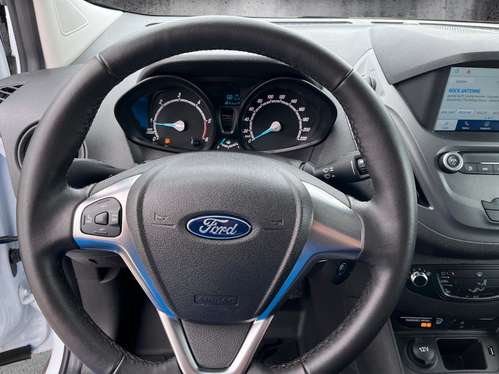Fahrzeugabbildung Ford Transit Courier Trend