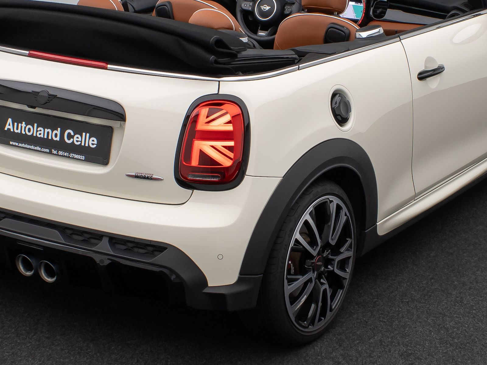 Fahrzeugabbildung MINI John Cooper Works Cabrio Kamera HUD DAB H/K Voll