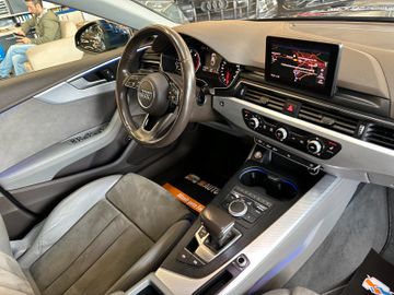 Audi A5 Sportback *KEYLESS*TEMPO*NAV*PDC*ALCANTARA*