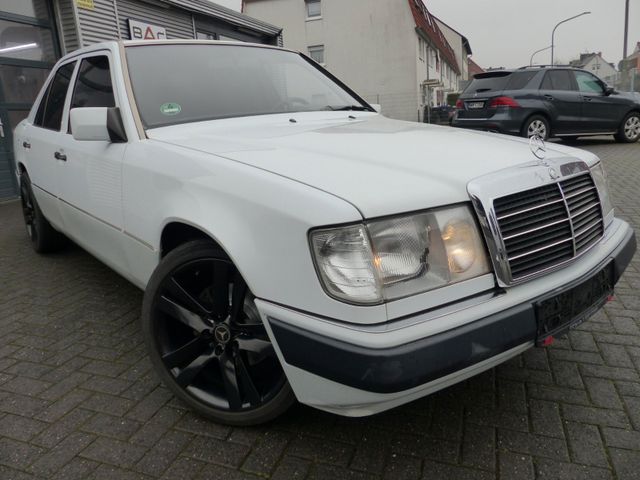 Mercedes-Benz 200E mit Gutachten Note 2+