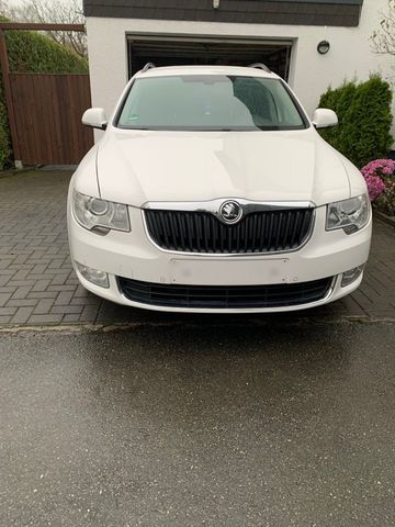 Skoda Superb Ambition 2.0TDI