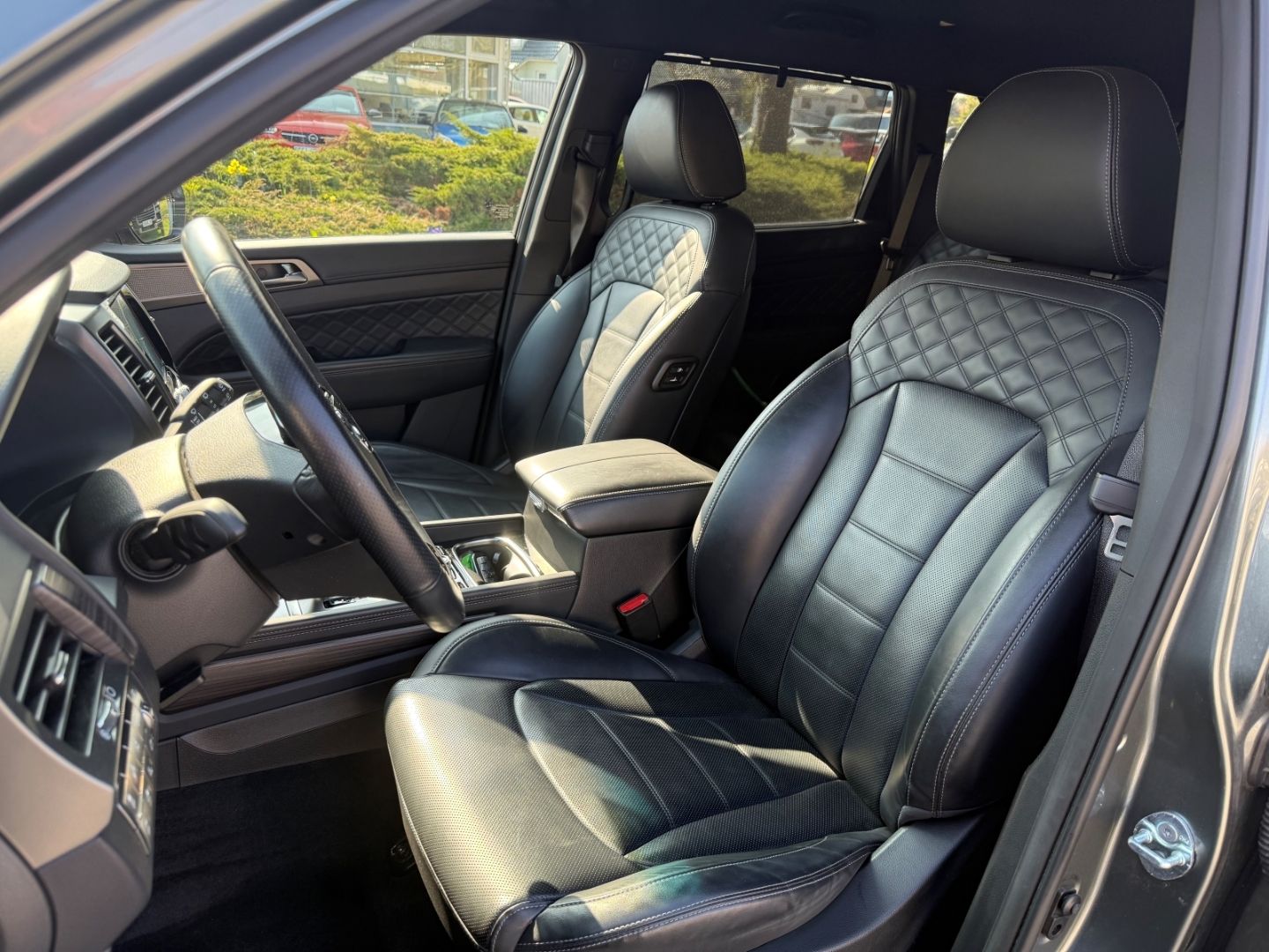 Fahrzeugabbildung KGM Rexton 2.2 AWD AT Sapphire Leder+SHZ+LHZ+Kamera