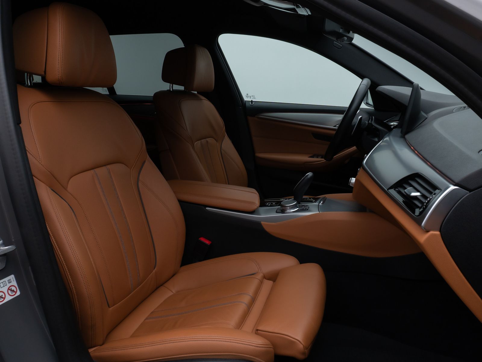 Fahrzeugabbildung BMW 530e xD M Sport HUD DAB Laser HiFi AHK Komfort