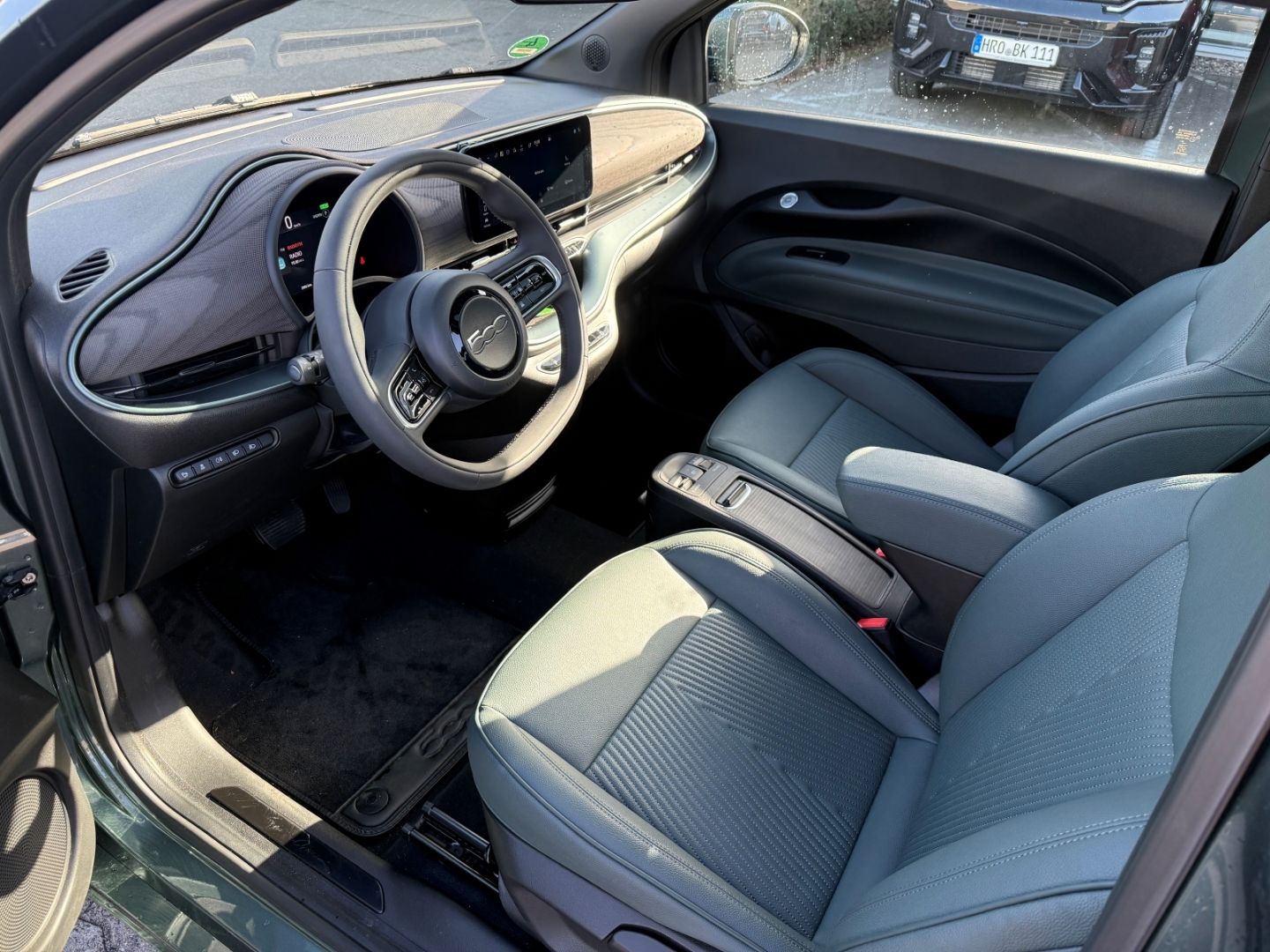 Fahrzeugabbildung Fiat 500e e Giorgio Armani Collectors Edition