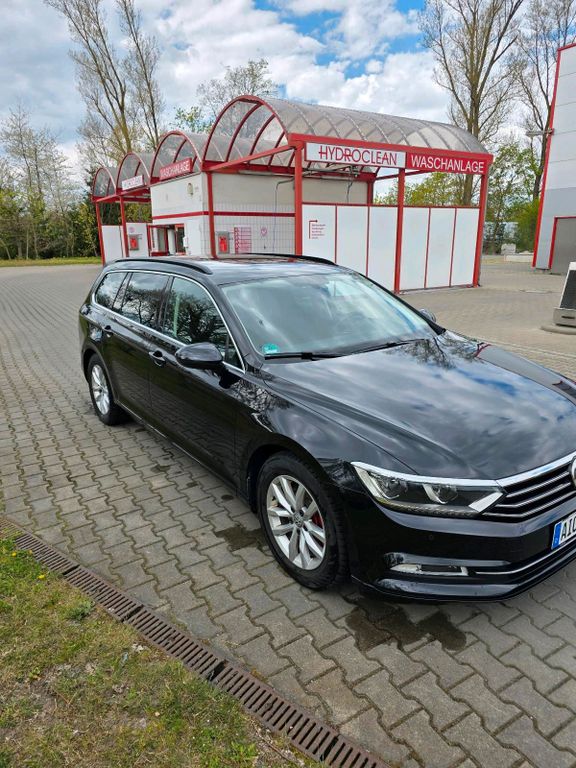Image of Volkswagen Passat