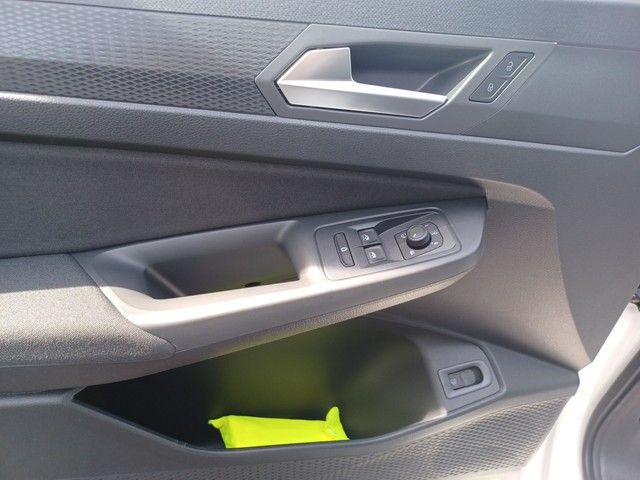Fahrzeugabbildung Volkswagen Caddy Maxi 1.5TSI e-Hybrid Edition 7-Sitzer lang