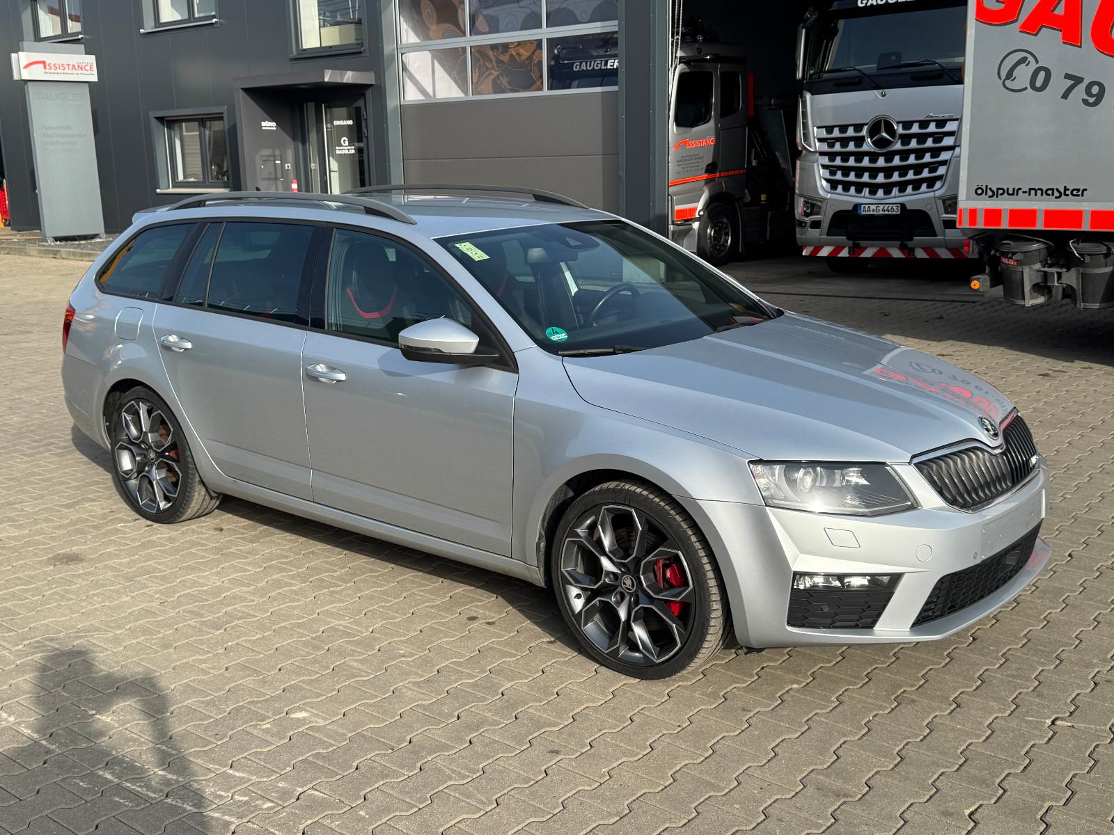 Skoda Octavia Combi RS ACC/NAVI/DAB/SportSitze