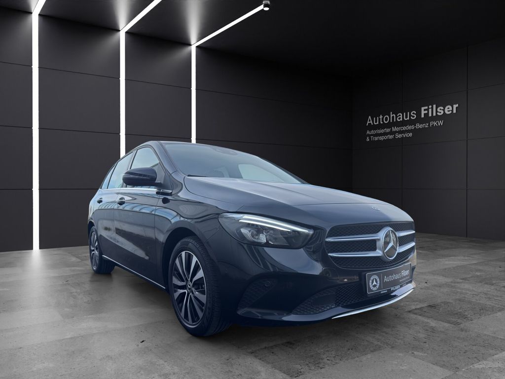 Mercedes-Benz B 220