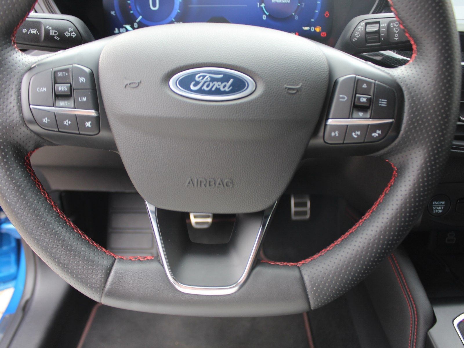 Fahrzeugabbildung Ford Focus ST-Line X 1,0 EcoBoost Mild-Hybrid