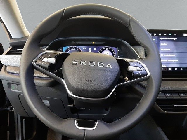 Fahrzeugabbildung Skoda Octavia Combi Selection 2.0TDI DSG PANO Leder