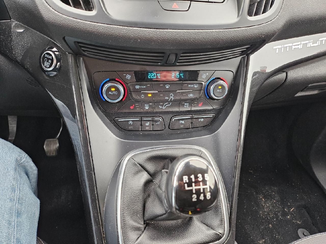 Fahrzeugabbildung Ford Kuga Titanium