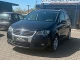 Volkswagen Touran Freestyle +STEUERKETTE NEU+SHZ+NAVI+KLIMA - Volkswagen Touran Freestyle mit Benzin-Antrieb