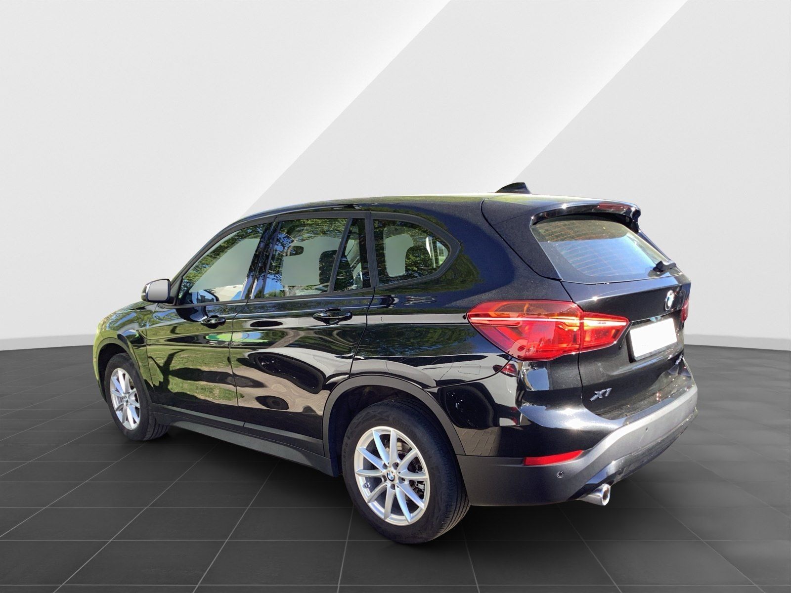 BMW X1 sDrive18i Advantage,Panoramadach,Navigation,P foto 4