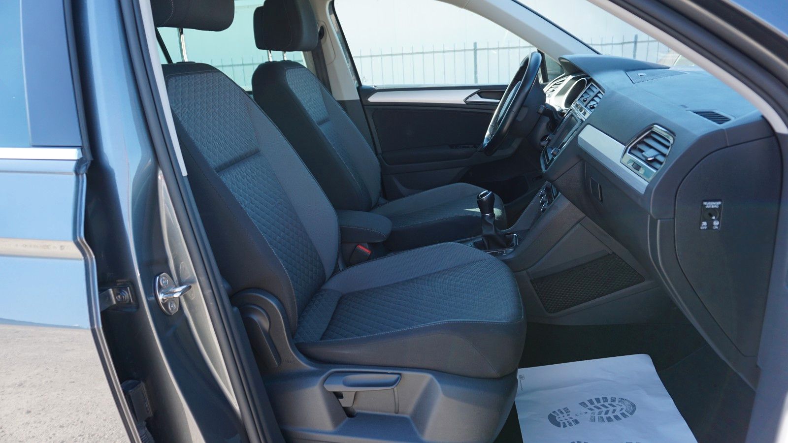 Fahrzeugabbildung Volkswagen Tiguan Comfortline BMT, LED,Navi,PDC, AHK el.