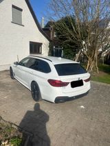 BMW 540i xDrive Touring M Sport packet Vollausstattu - BMW 540: Weiß, Metallic