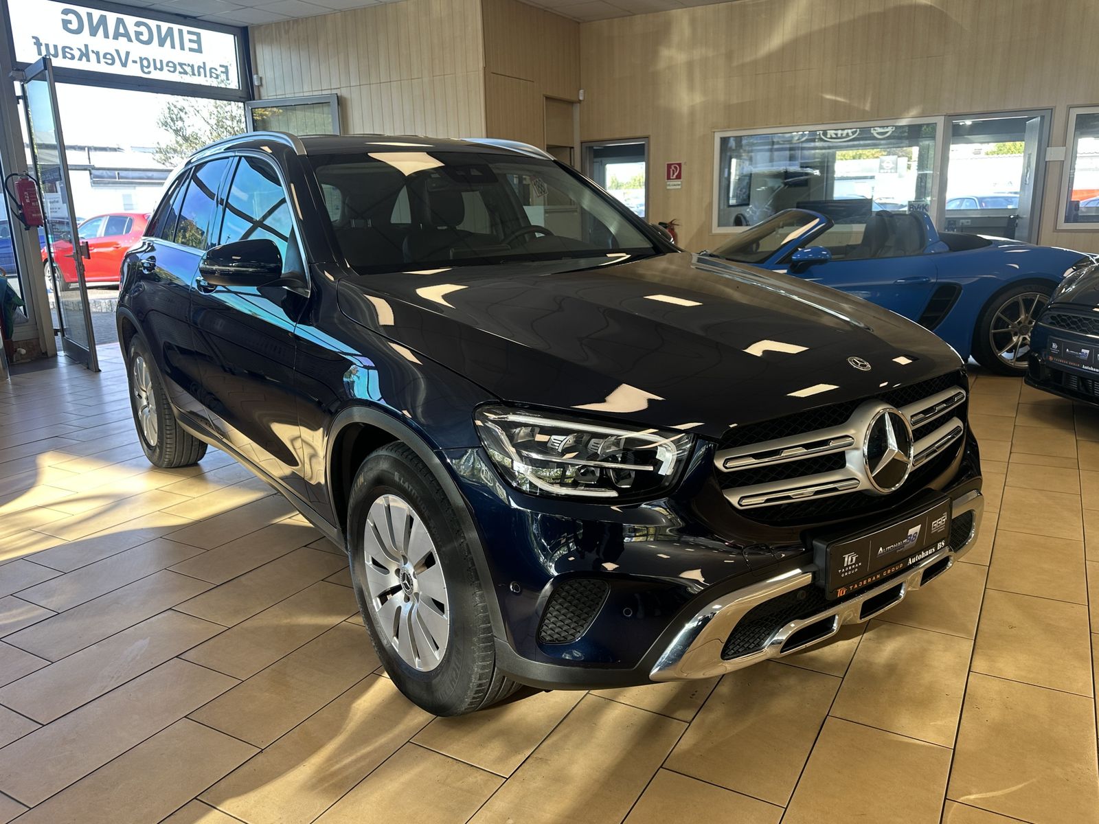 Mercedes-Benz GLC 220 d*4Matic*AHK*MBUX*Leder*CAM*Navi*1.Hand imagem 3