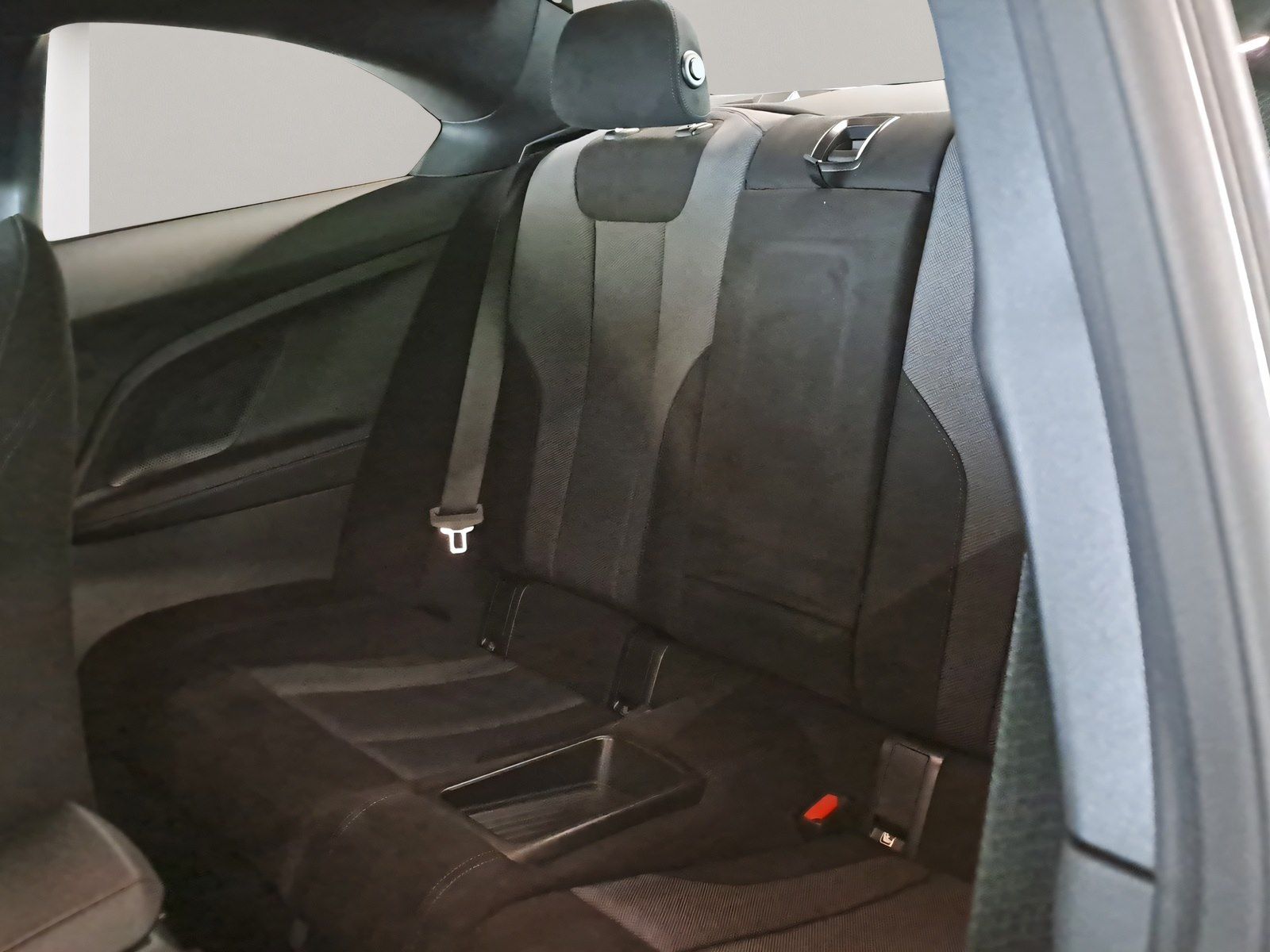 BMW 218 - Bild 9