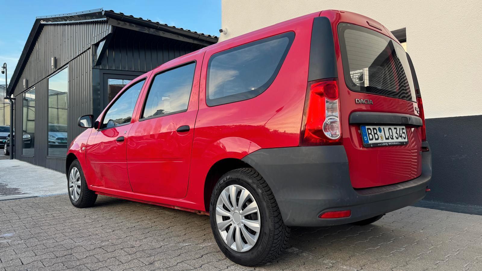 Dacia Logan 2010 — photo 11