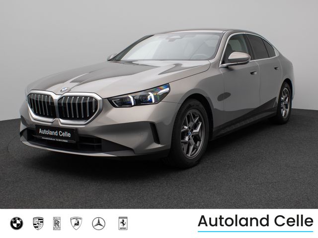 BMW 520d Kamera DAB Leder Alarm Sport DigKey 18Zoll