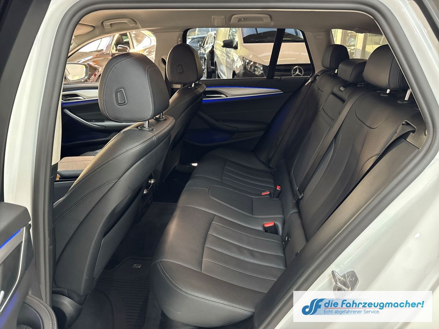 Fahrzeugabbildung BMW 530 d Touring M Paket Navi Digitales Cockpit LE
