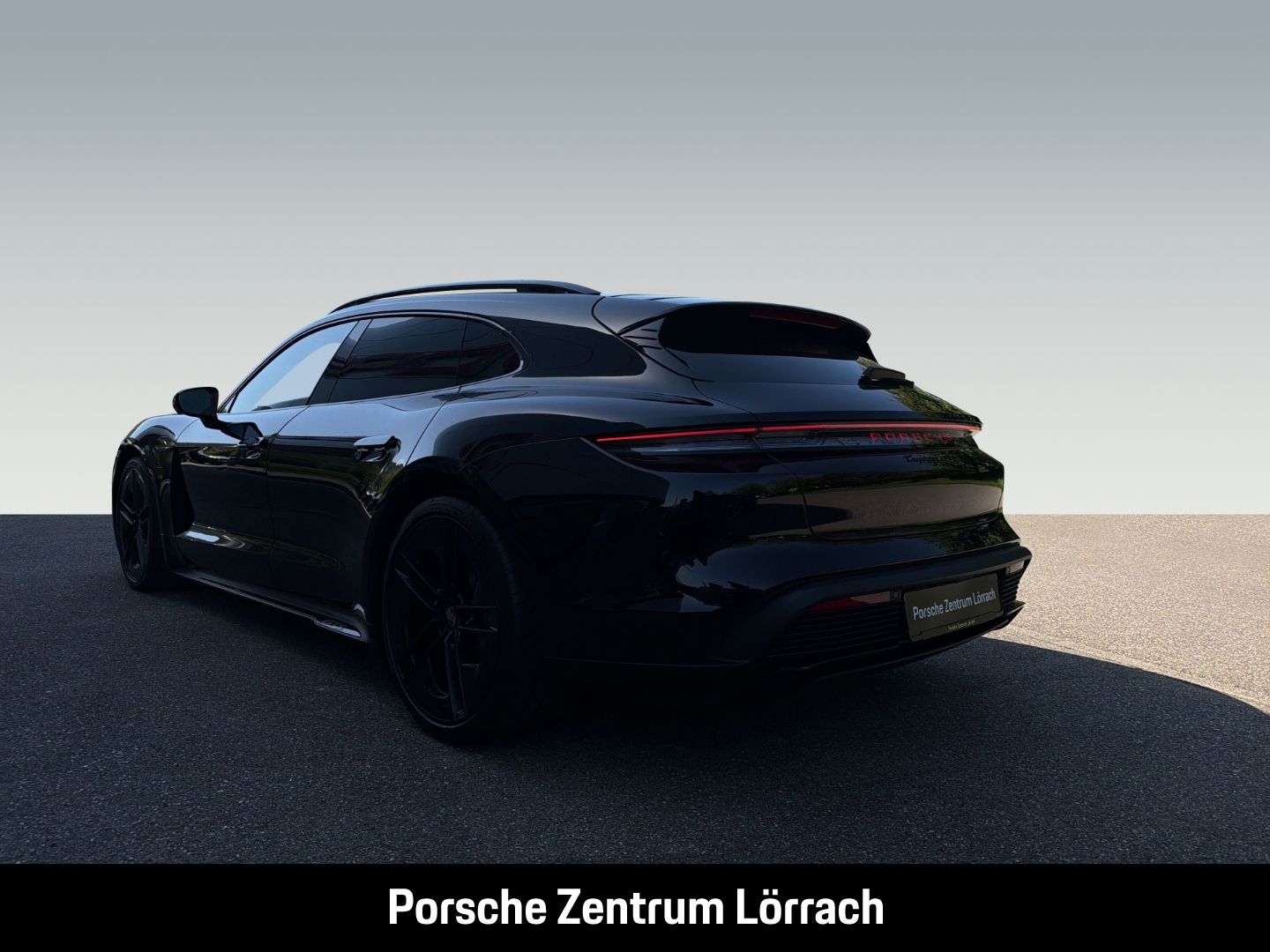 Porsche Taycan GTS Sport Turismo Hinterachslenkung InnoD imagem 3