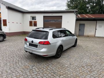 Volkswagen Golf - 4