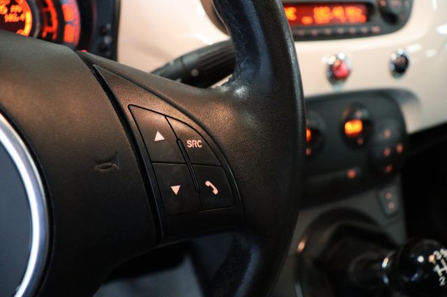 Fahrzeugabbildung Fiat 500 Lounge 1.2 8V|PANORAMA|KLIMA|SERVO|BLUE&ME
