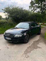 Audi A4 Cabrio 1.8 S-Line Ausstattung - Audi A4 aus 2005: Line