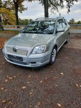Toyota Avensis - gebrauchte Toyota Avensis aus dem Jahr 2003