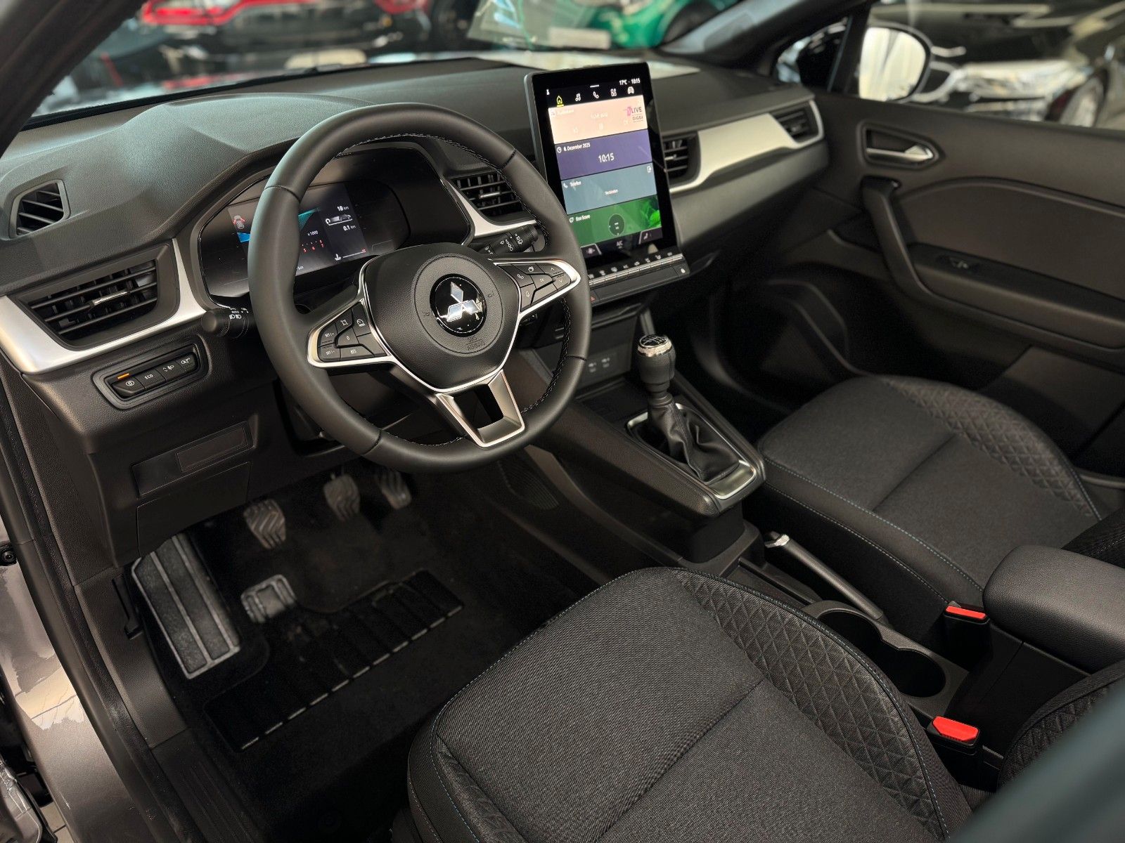 Fahrzeugabbildung Mitsubishi ASX 1.2 Diamant      "Klima Kamera DAB Tempomat"