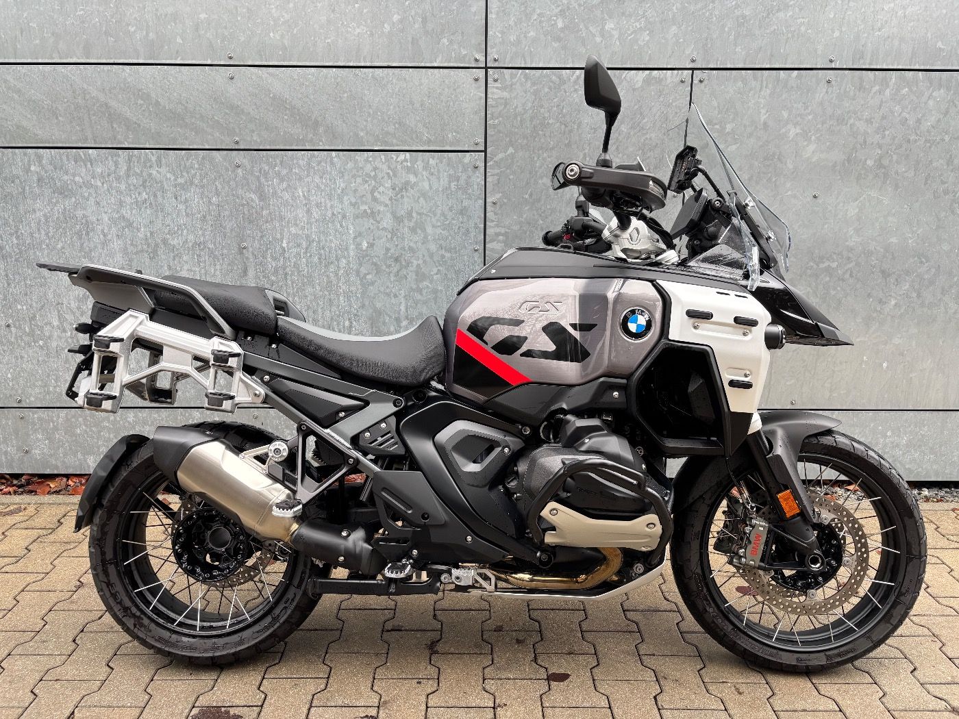 Fahrzeugabbildung BMW R 1300 GS Adventure Triple Black ASA 3 Pakete Fa