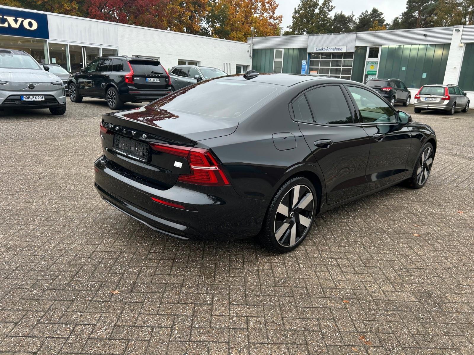 Volvo S60 Lim. Plus Dark Recharge Plug-In Hybrid AWD