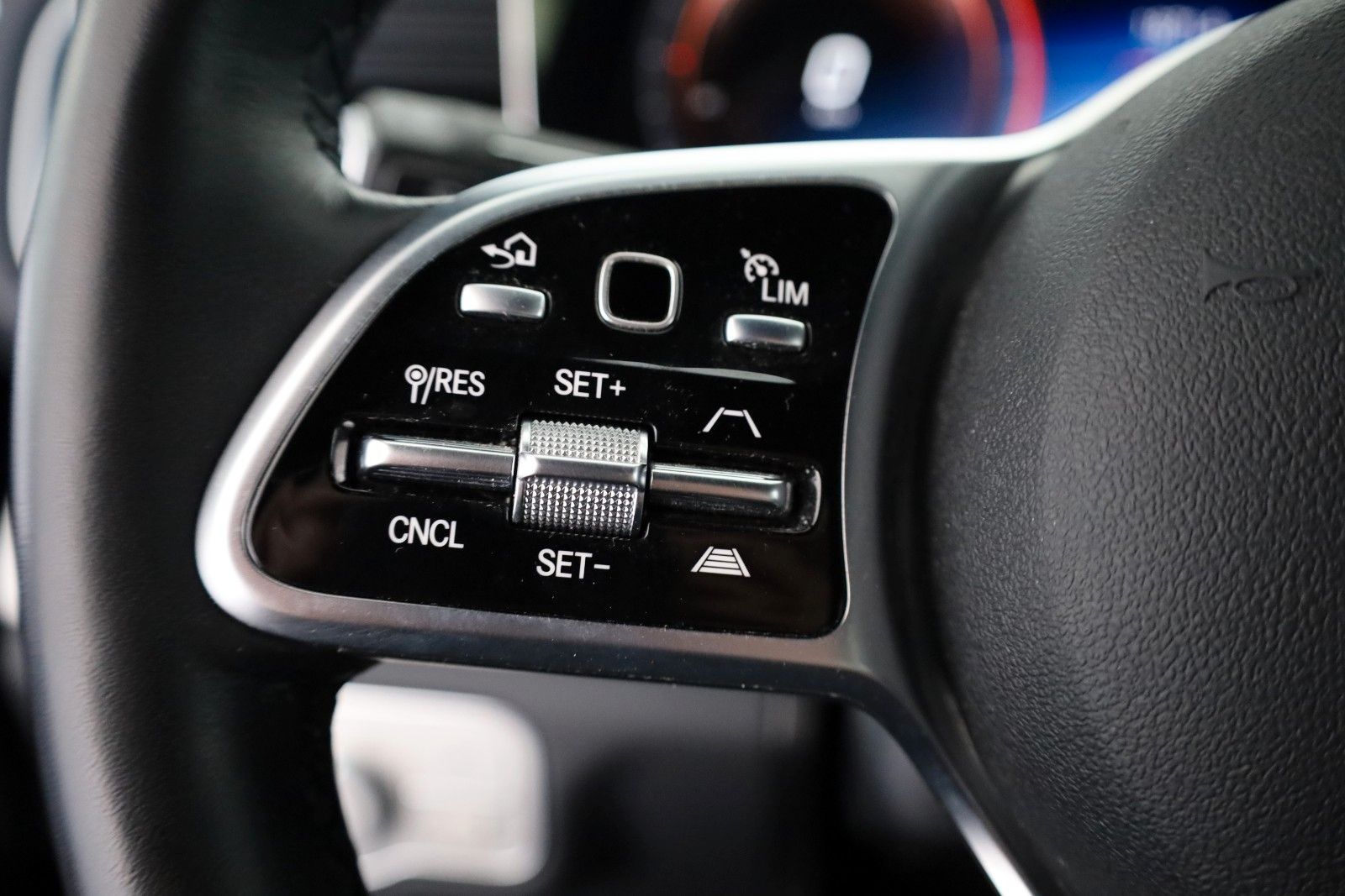 Fahrzeugabbildung Mercedes-Benz GLE 350e 4M,Leder,Navi,LED,SH,360Kamera,ACC,AHK