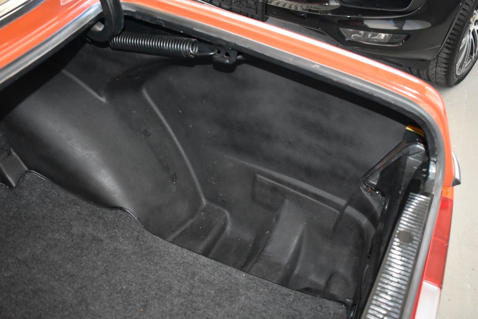 Fahrzeugabbildung Mercedes-Benz 250 6 Zylinder Benziner Zustand Top BRD H-Zulass