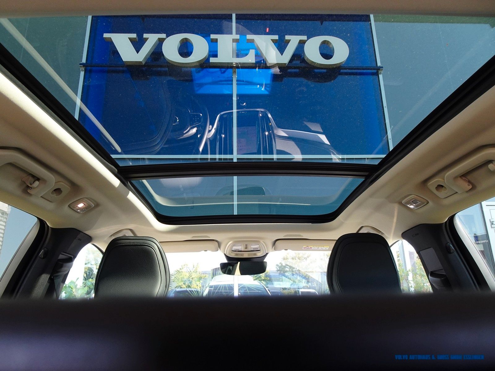 Volvo V60 T8 AWD Recharge Ultimate Dark foto 19