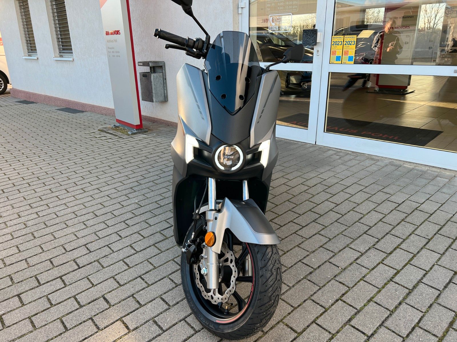 Fahrzeugabbildung Silence S01 Plus Connect Grey L3e