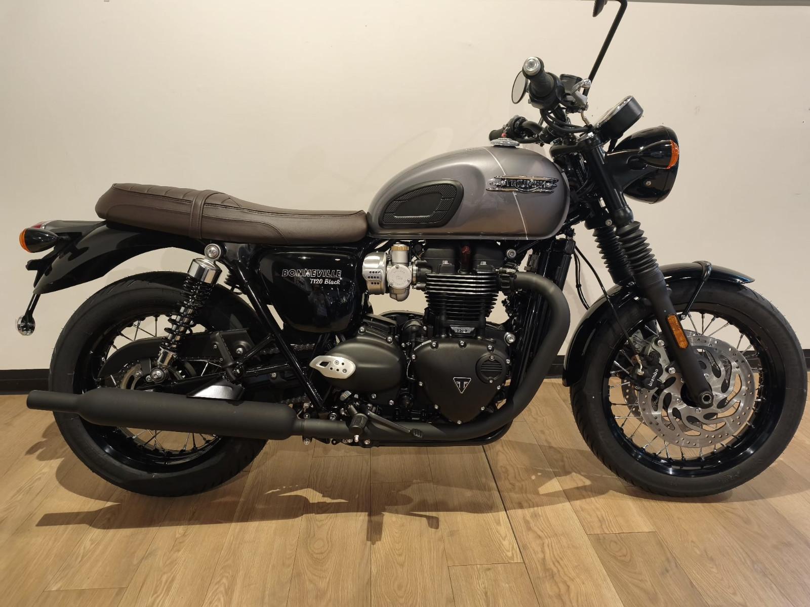 Triumph BONNEVILLE T 120 Black, Aussteller  Modell25
