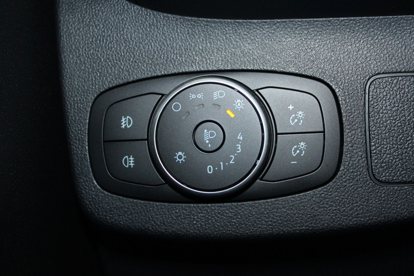 Fahrzeugabbildung Ford Puma MHEV ST-Line LED NAVI WINTER PAKET
