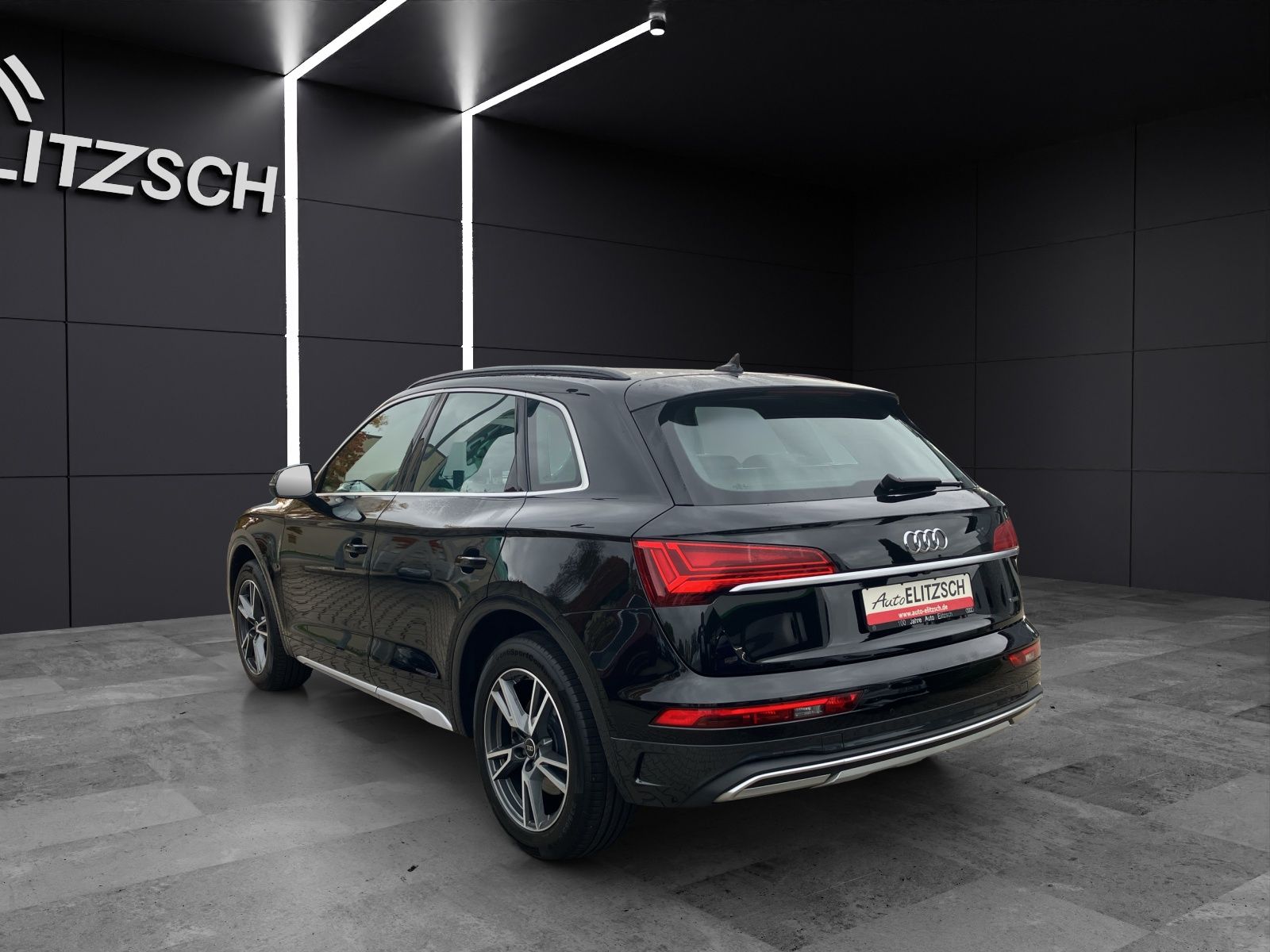 Fahrzeugabbildung Audi Q5 40 TDI advanced quattro Matrix AHK Navi AVC A